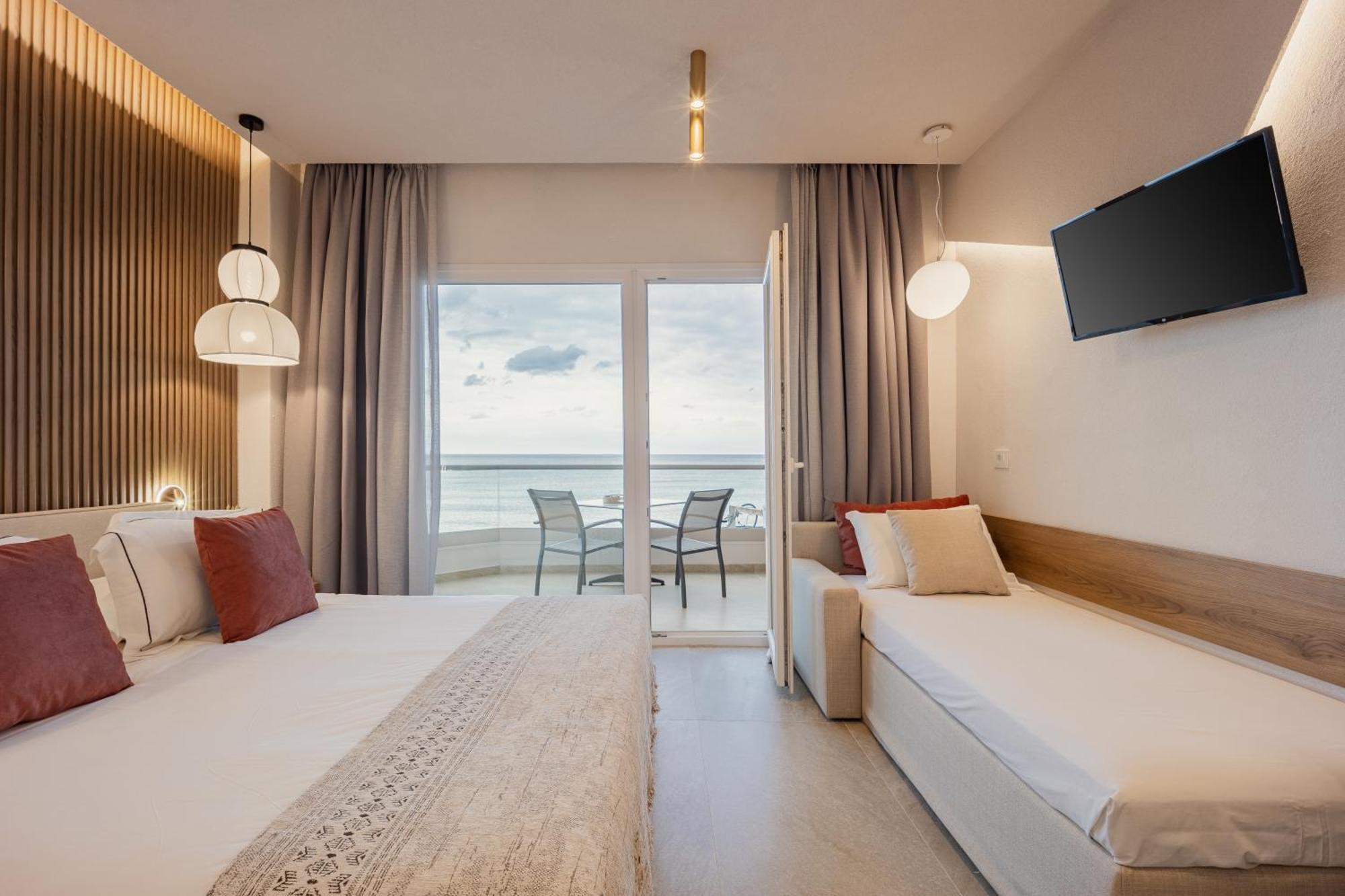 Anna Beach Suites Limenaria  Buitenkant foto